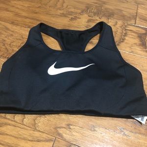 Nike sports bra women’s